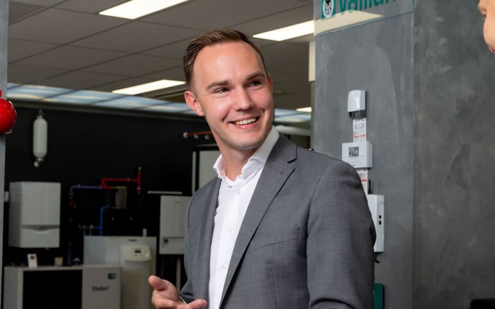 Glenn Breuren, Regio Manager