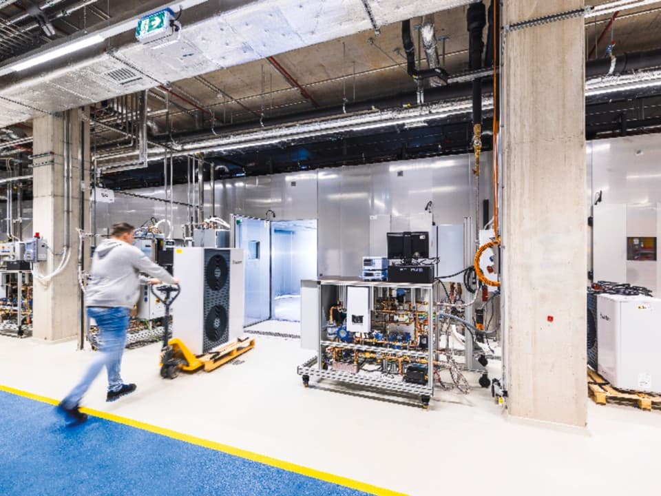 Testfase in het productieproces in de fabriek in Duitsland